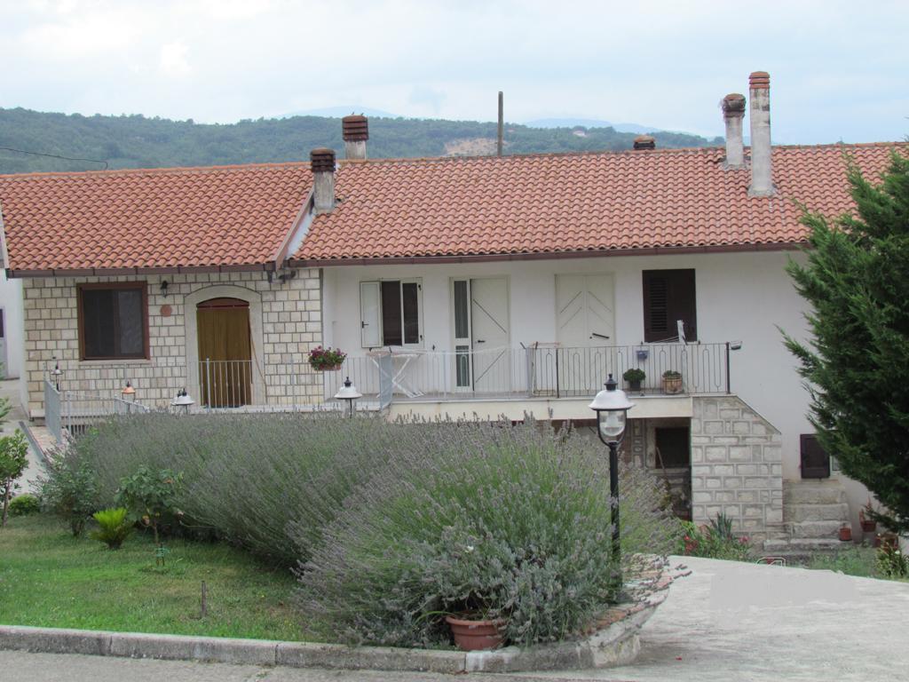 B&B Il Gheppio Campolattaro Exterior foto